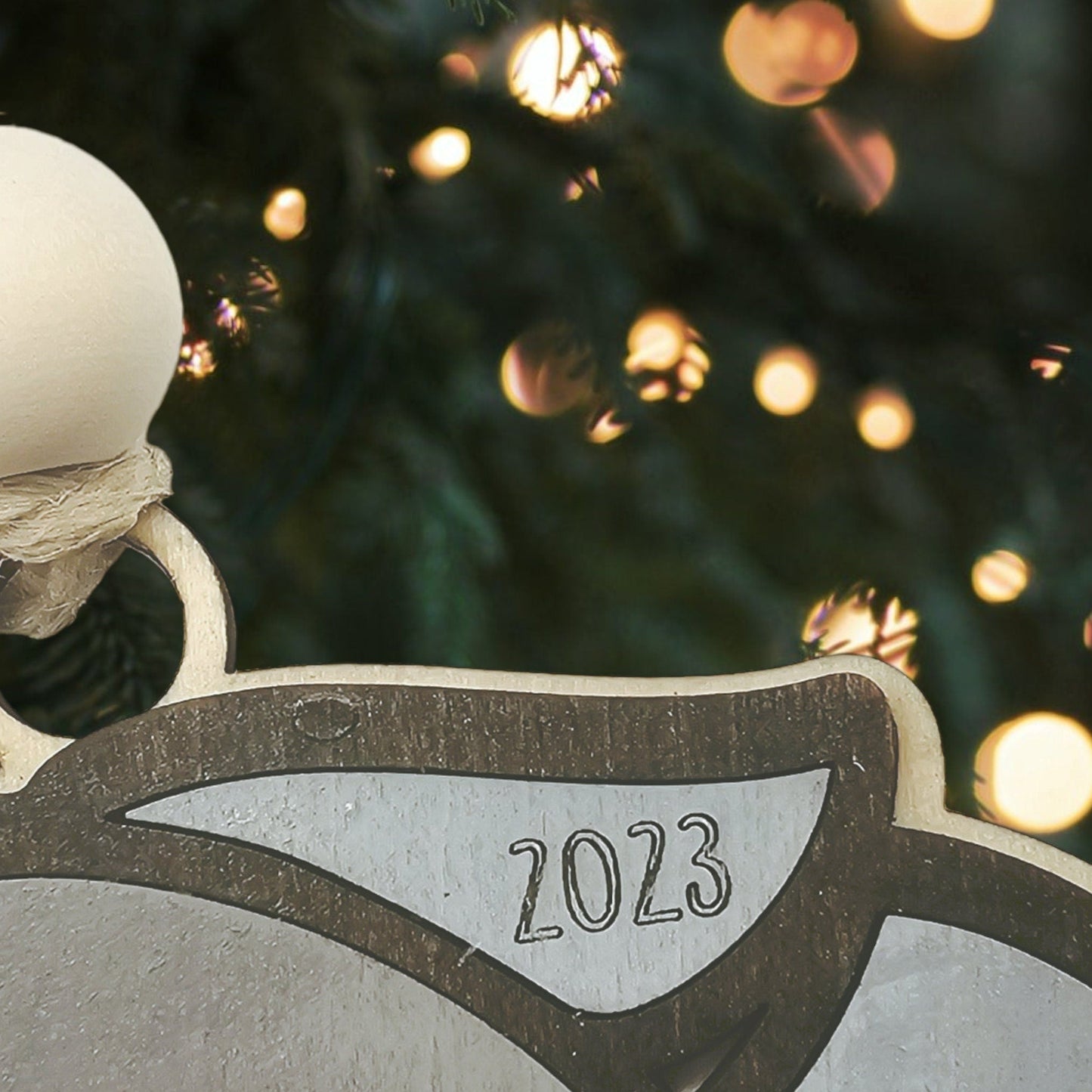 Personalized Wolf Ornament: Handcrafted Wood Christmas Decor