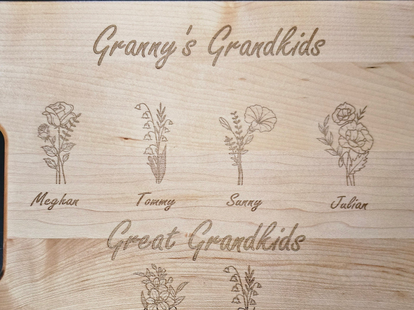 Personalized Maple Cutting Board: Engraved Birth Flower Design