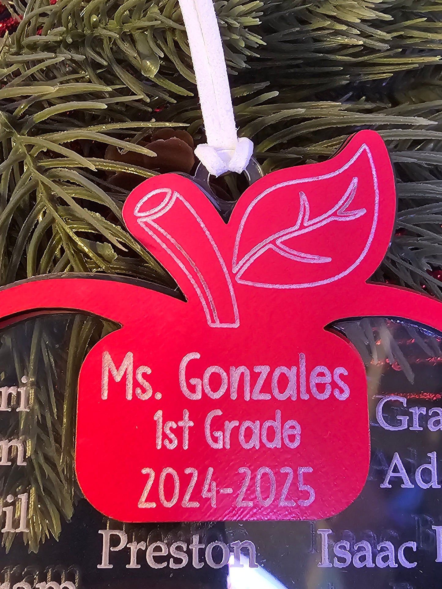 Personalized Teacher Apple Ornament with Student Names, Custom Shaker Ornament Teacher Gift, Class Room Decoration, Handmade