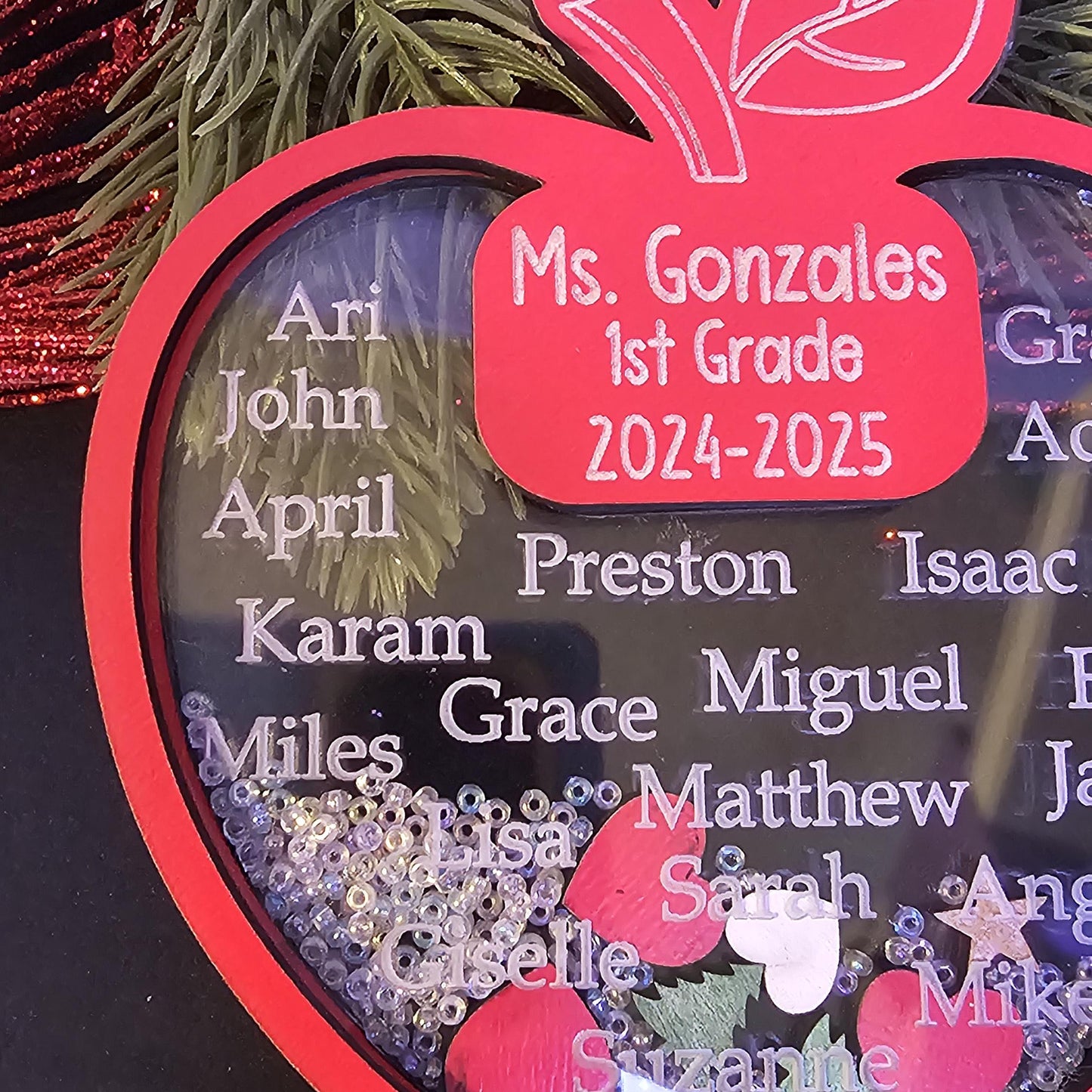 Personalized Teacher Apple Ornament: Custom Student Names Shaker Gift