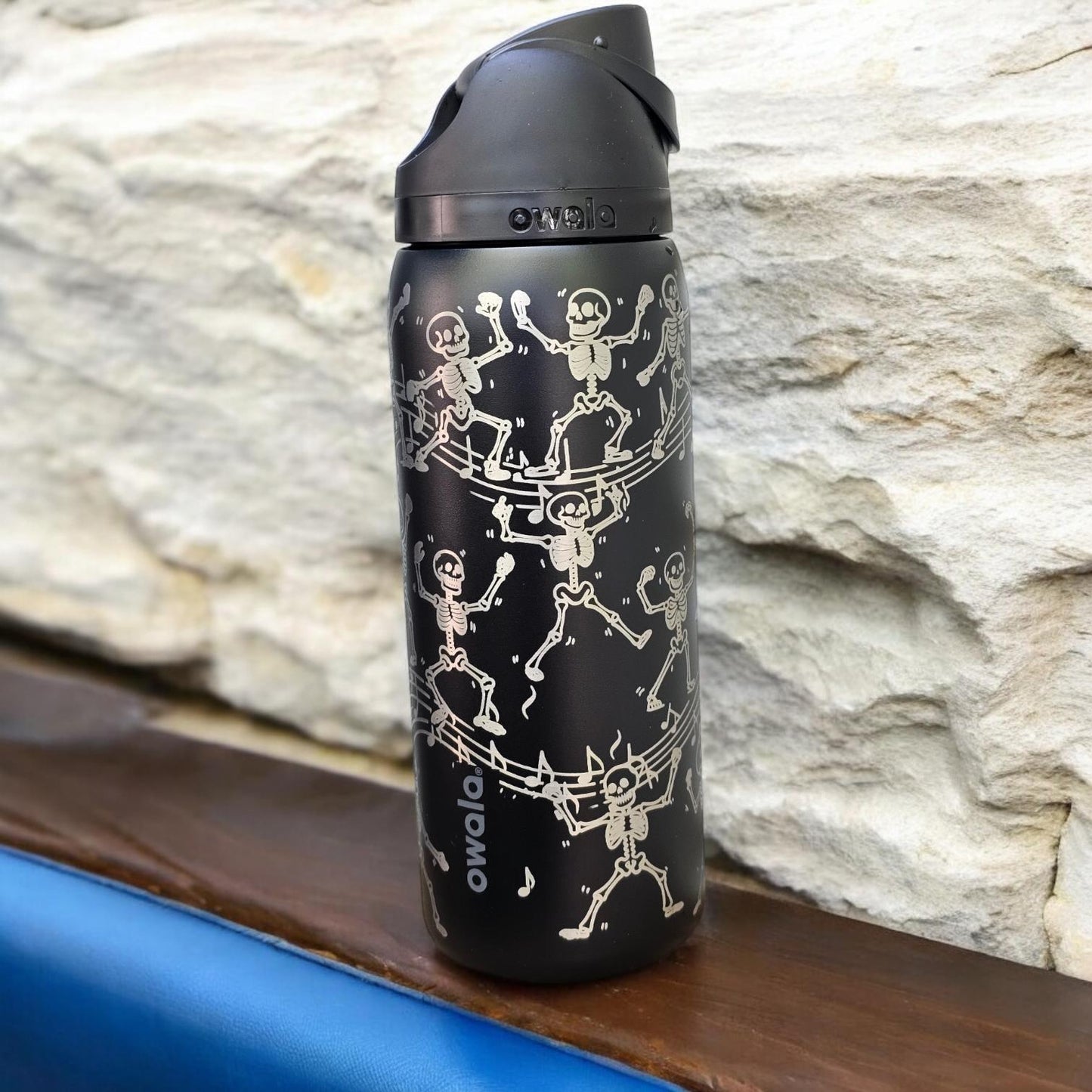 Dancing Skeleton Halloween Owala Bottle, Spooky Water Bottle, Skeleton Party Favor, Halloween Drinkware Gift, 24 and 32 oz Owala