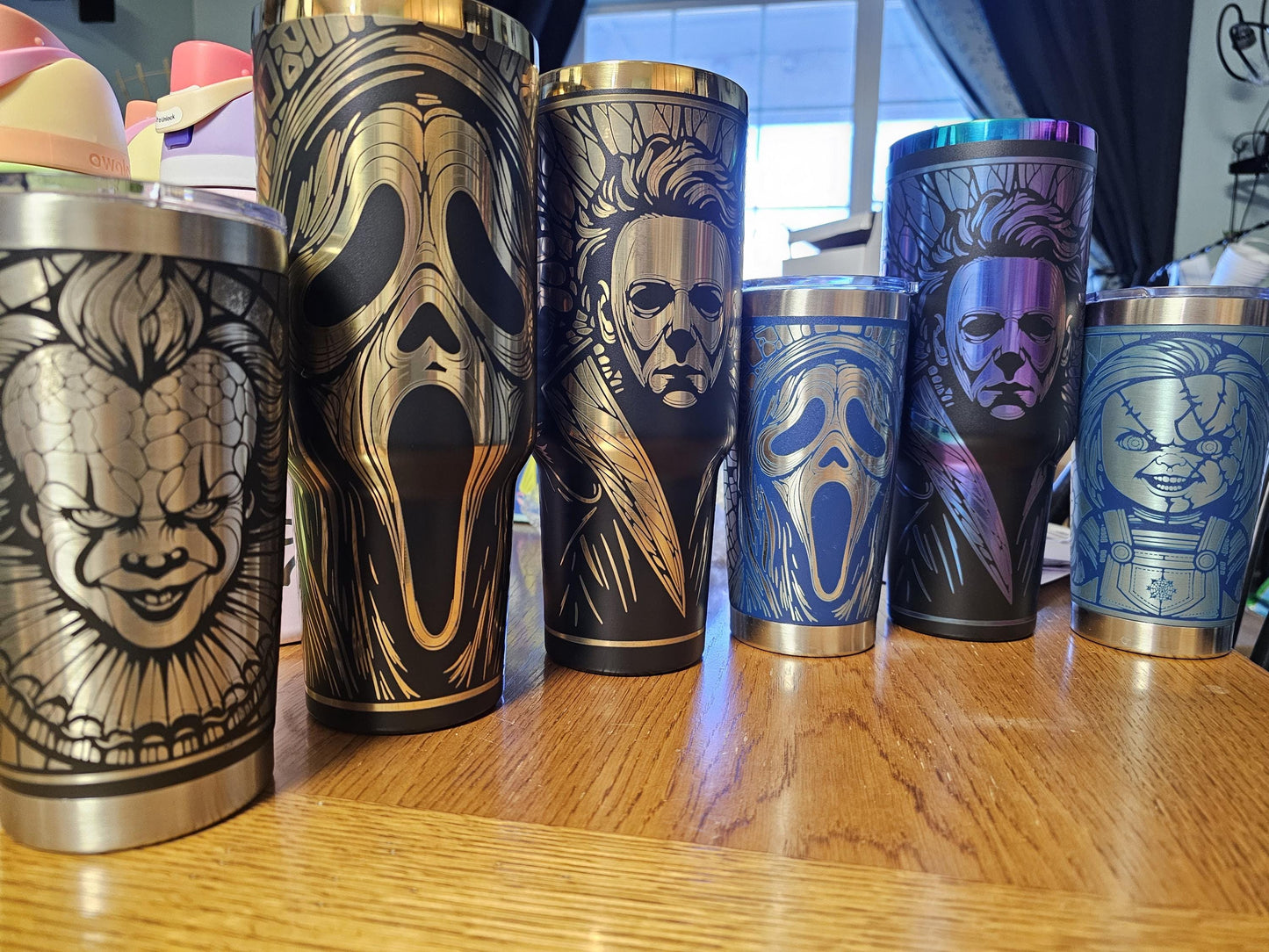 Horror Legends Engraved Tumblers – 20 oz & 40 oz | Michael Meyers, Chuckie, Pennywise, Leatherface, Pinhead, Ghostface and Beetle Juice