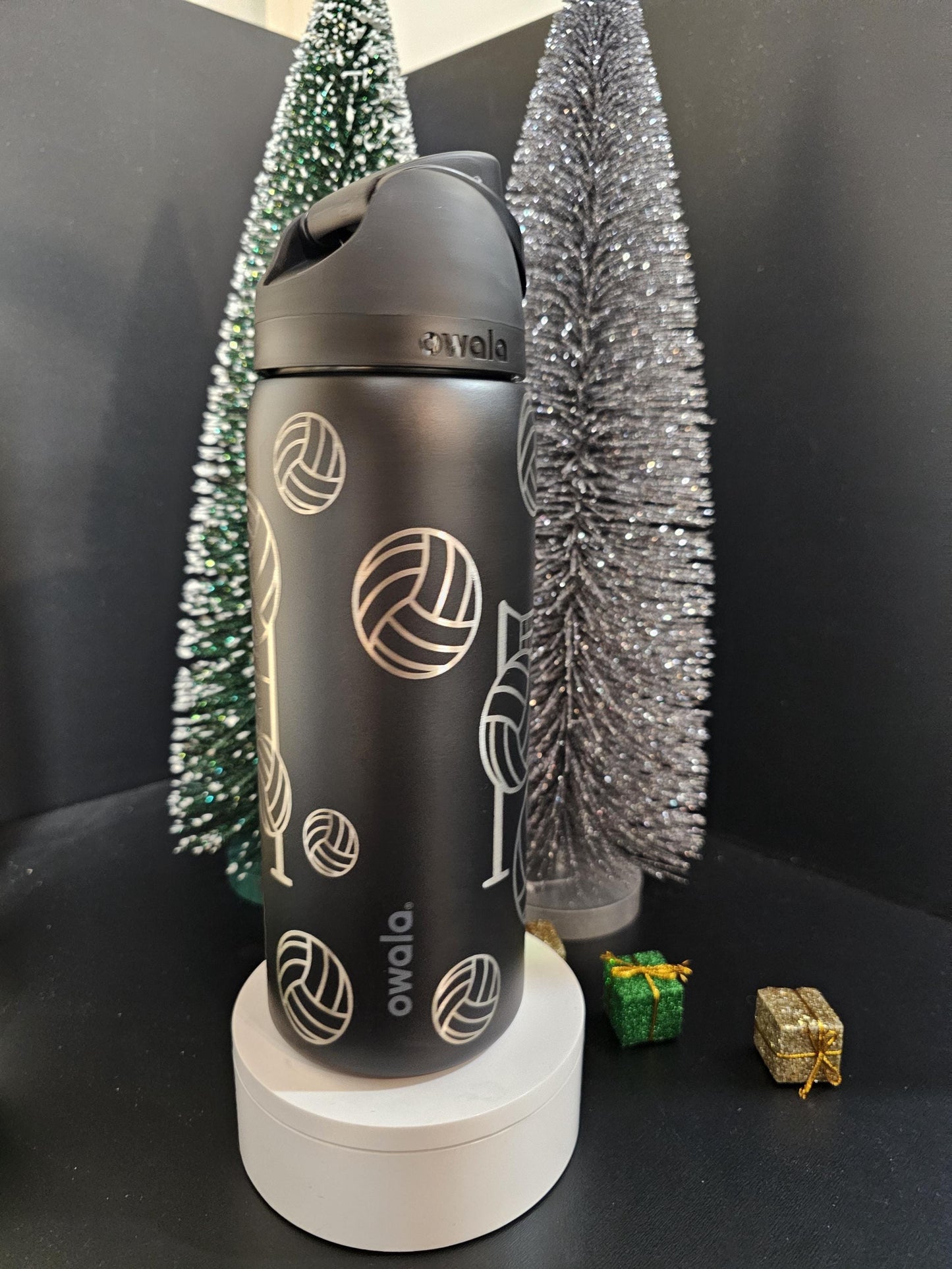 Owala Volleyball Theme Drink Bottle, 32, 24 and 16 ounce BPA-Free Bottle, Flip Cap, leak proof Water Bottle, Sports Enthusiast Gift