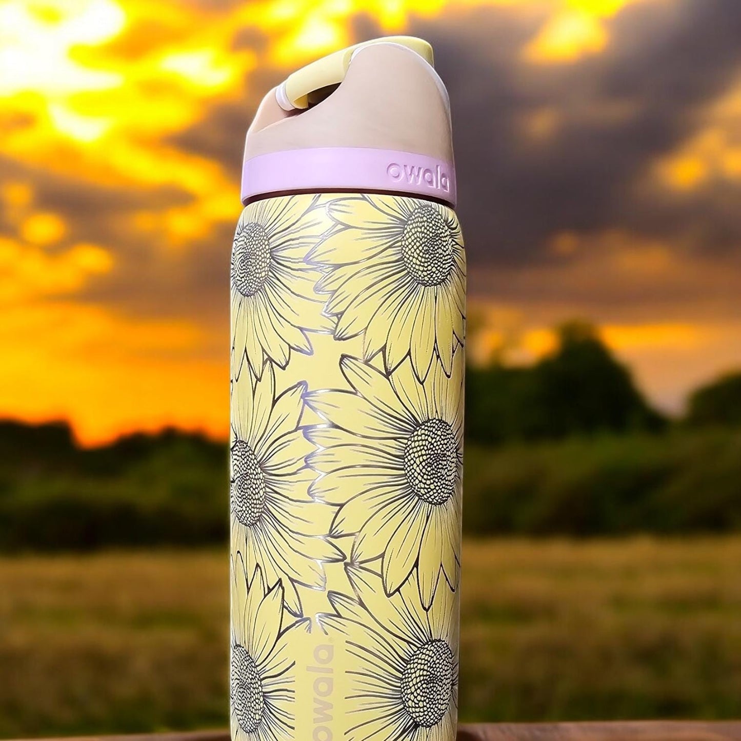 Sunflower Design Owala Water Bottle - 24, 30, 32 and 40 oz | Personalized Drinkware, Owala Sway