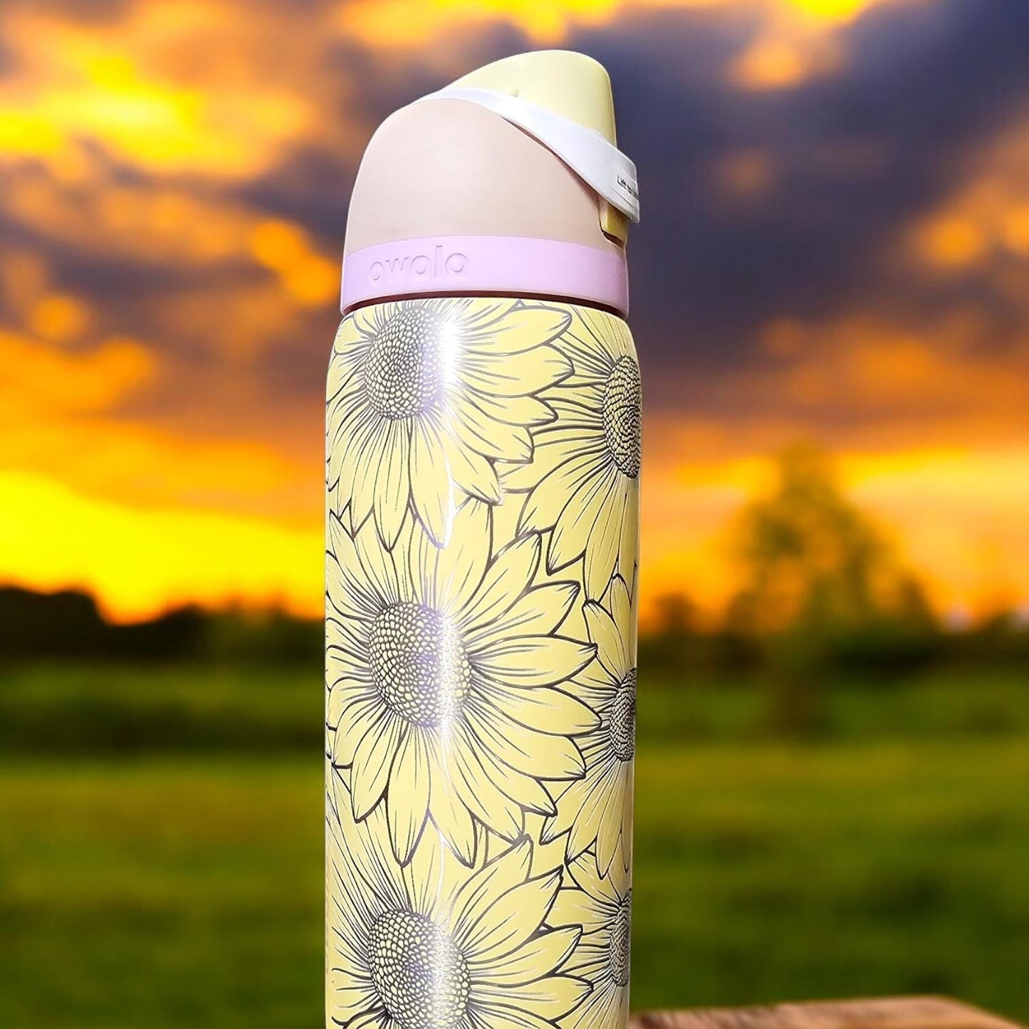 Sunflower Design Owala Water Bottle - 24, 30, 32 and 40 oz | Personalized Drinkware, Owala Sway
