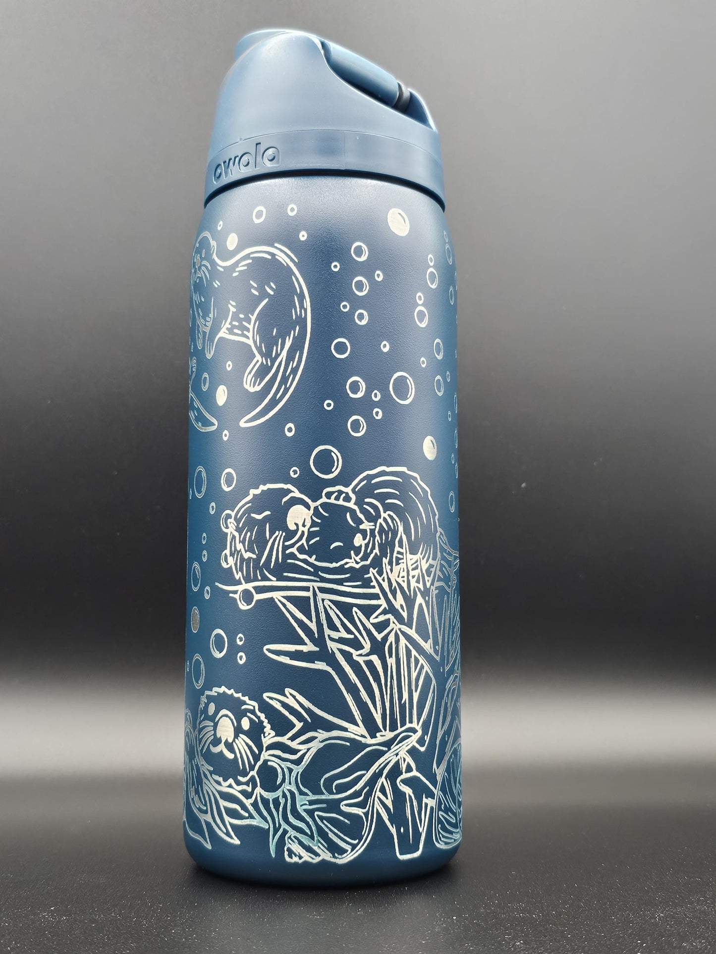 Owala Water Bottle with Otters | Laser Engraved Ocean Animals | Custom Name | Eco Gift for Animal Lovers, Sea lover