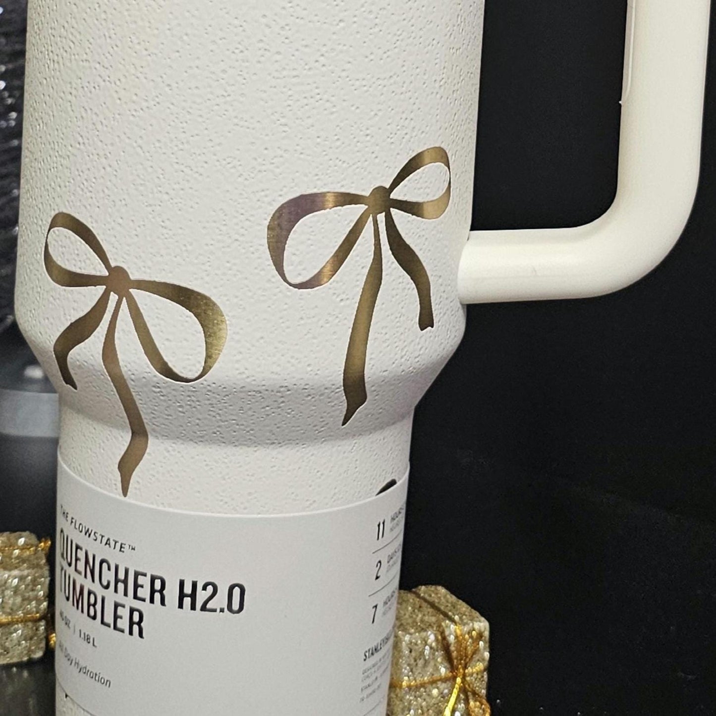 Engraved Stanley Bottle: Coquette Bows Design, 30 or 40 oz