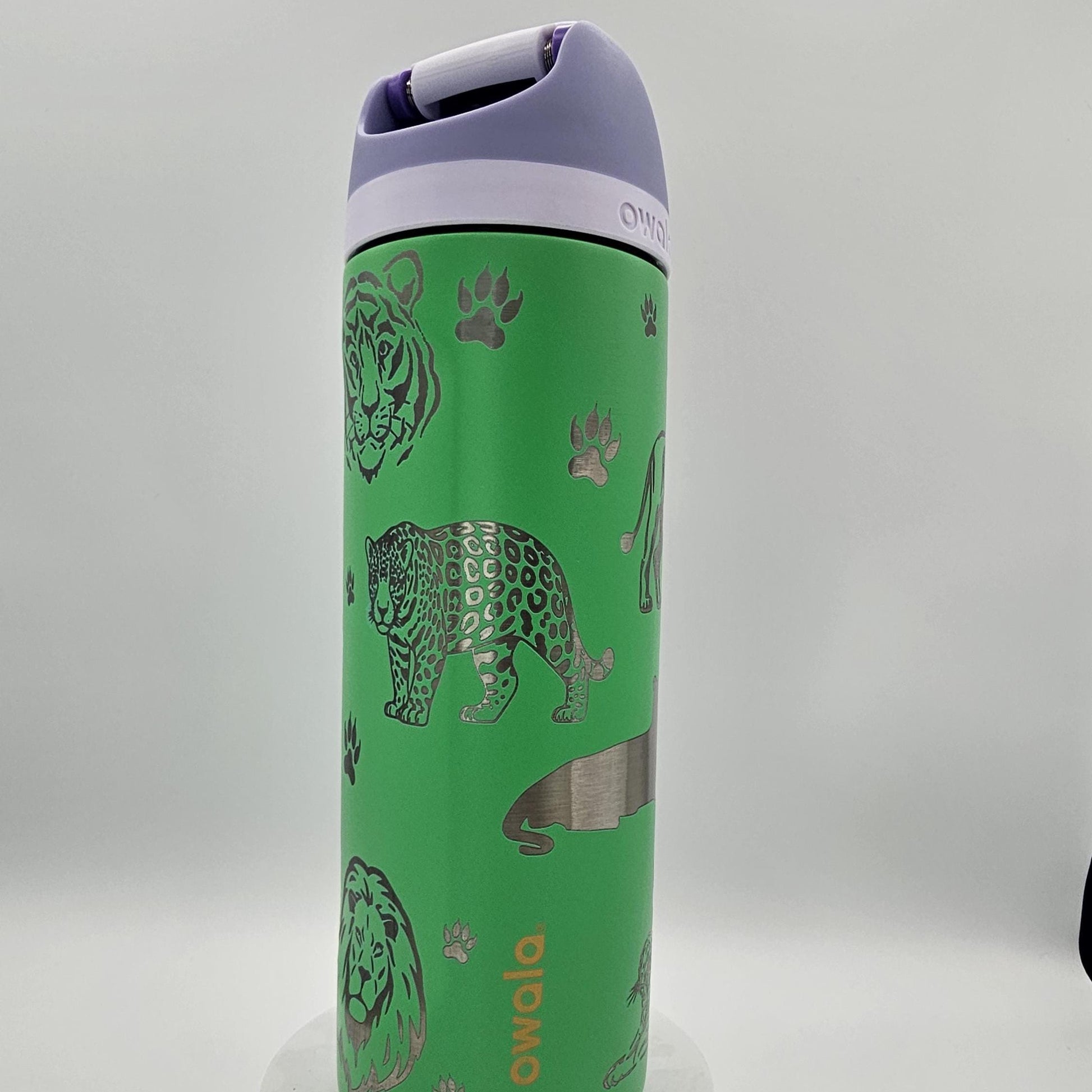 Big Cat Lover's Personalized Owala Bottle, Tiger, Lion and Jaguars — Available in FreeSip and Sway Owalas