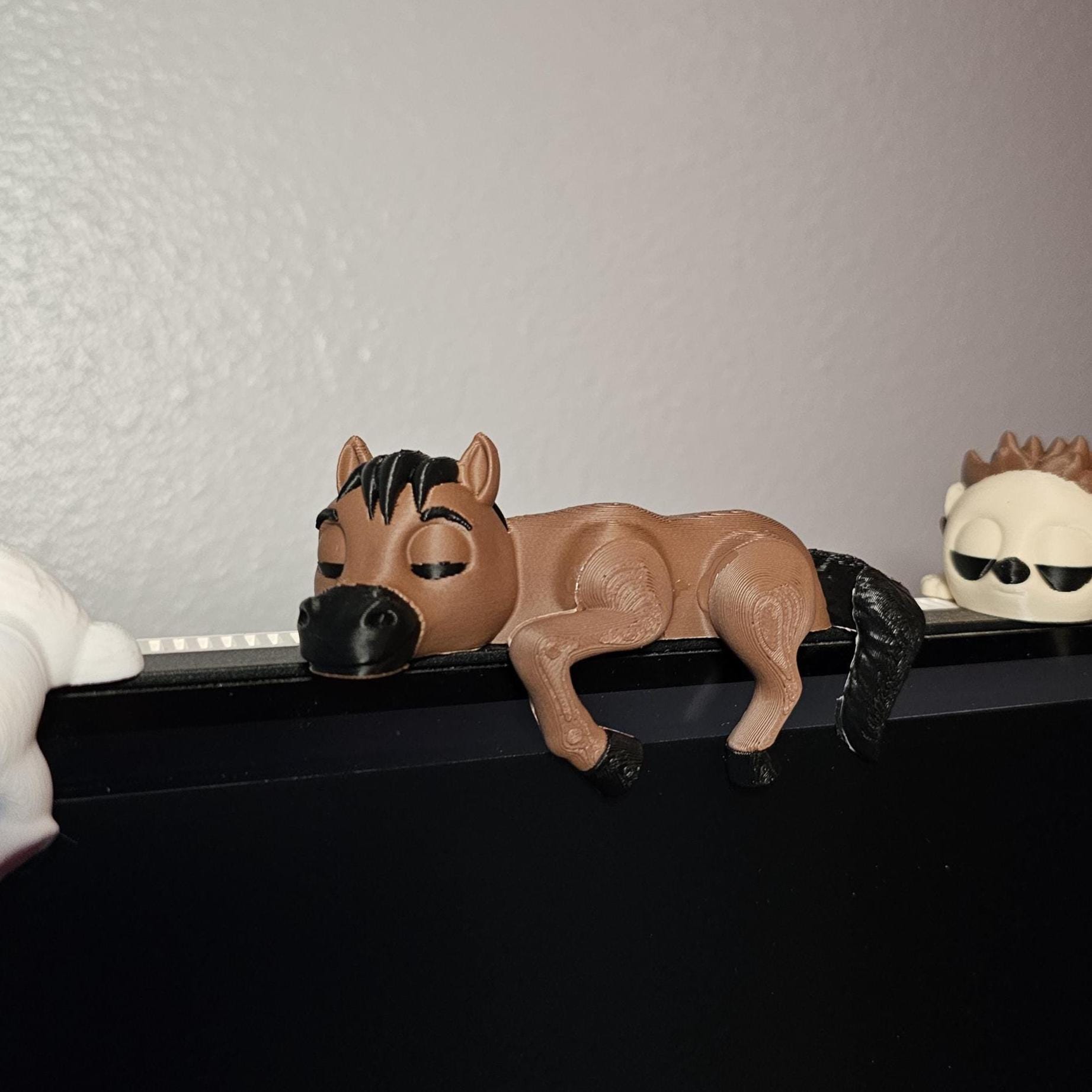 3D Printed Sleeping Realistic Horse Shelf Sitter: Unique Desk Decor