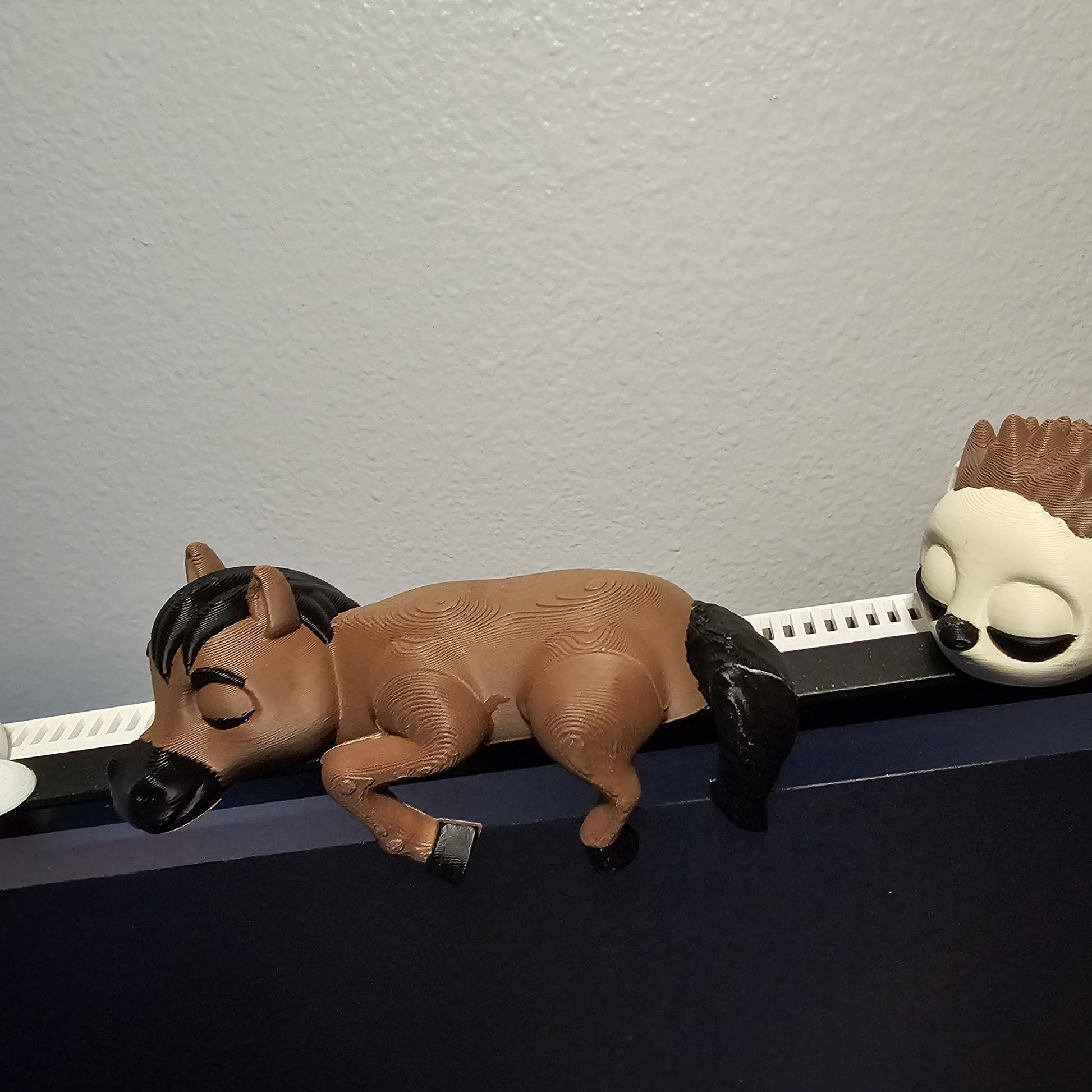 3D Printed Sleeping Realistic Horse Shelf Sitter: Unique Desk Decor