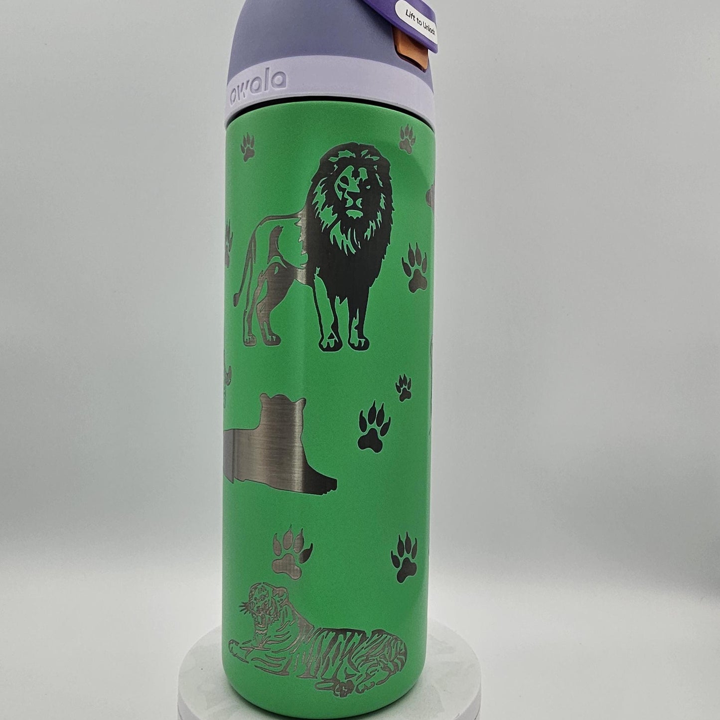 Big Cat Lover's Personalized Owala Bottle, Tiger, Lion and Jaguars — Available in FreeSip and Sway Owalas
