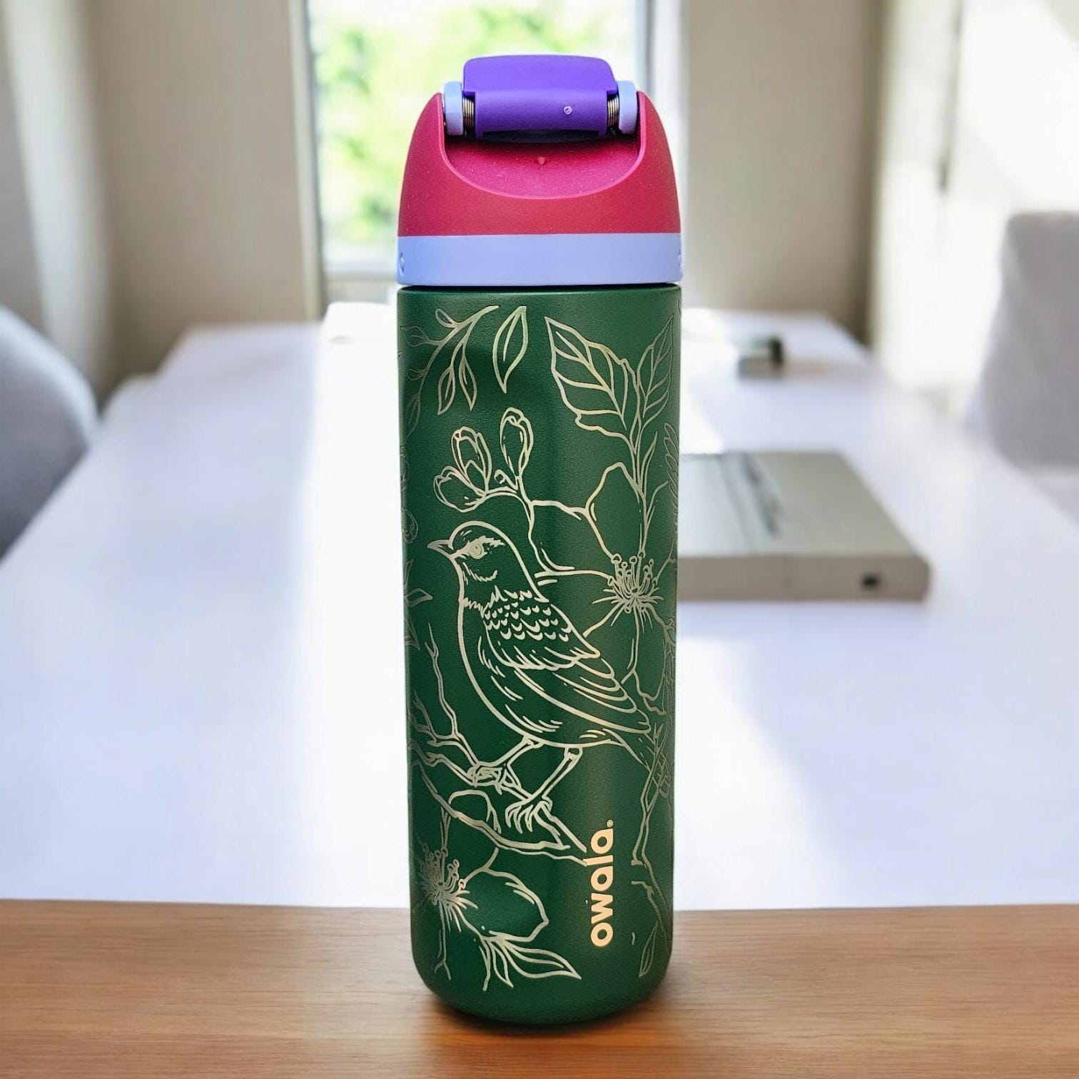 Engraved Owala 24 oz Bottle | Birds & Flowers Design | Personalized Eco-Friendly Drinkware, bird watcher gift, bird lover