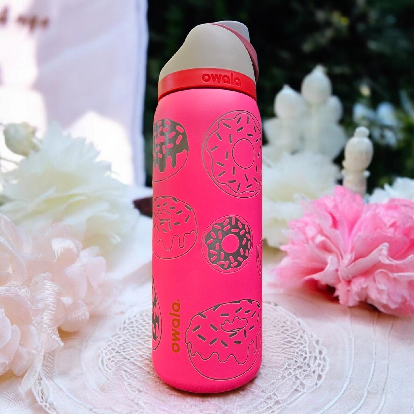 Doughnut Engraved Owala 24 and 32 oz Bottle | Doughnut Lover Gift | Elegant & Personalized Drinkware