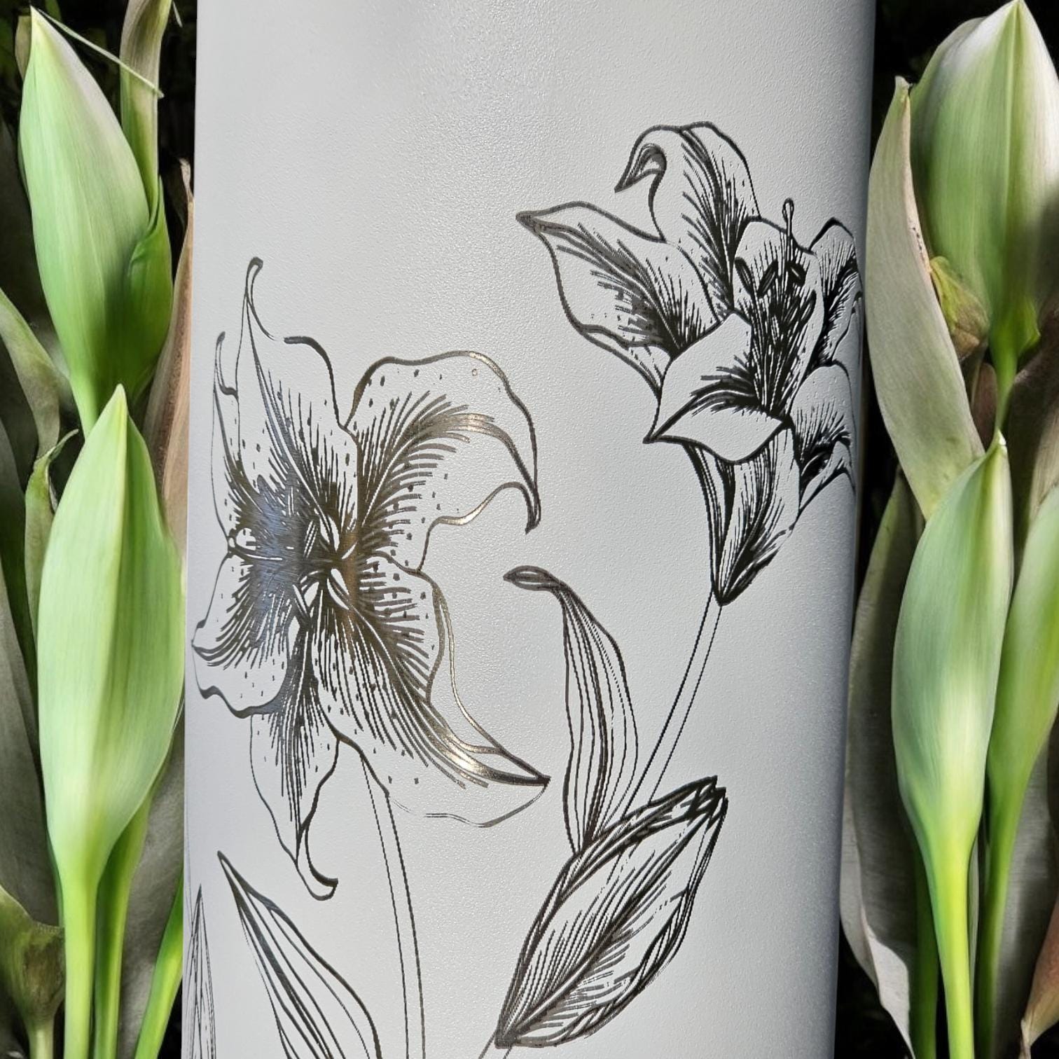Lily Engraved Owala 24 and 32 oz Bottle | Flower Design | Elegant & Personalized Drinkware