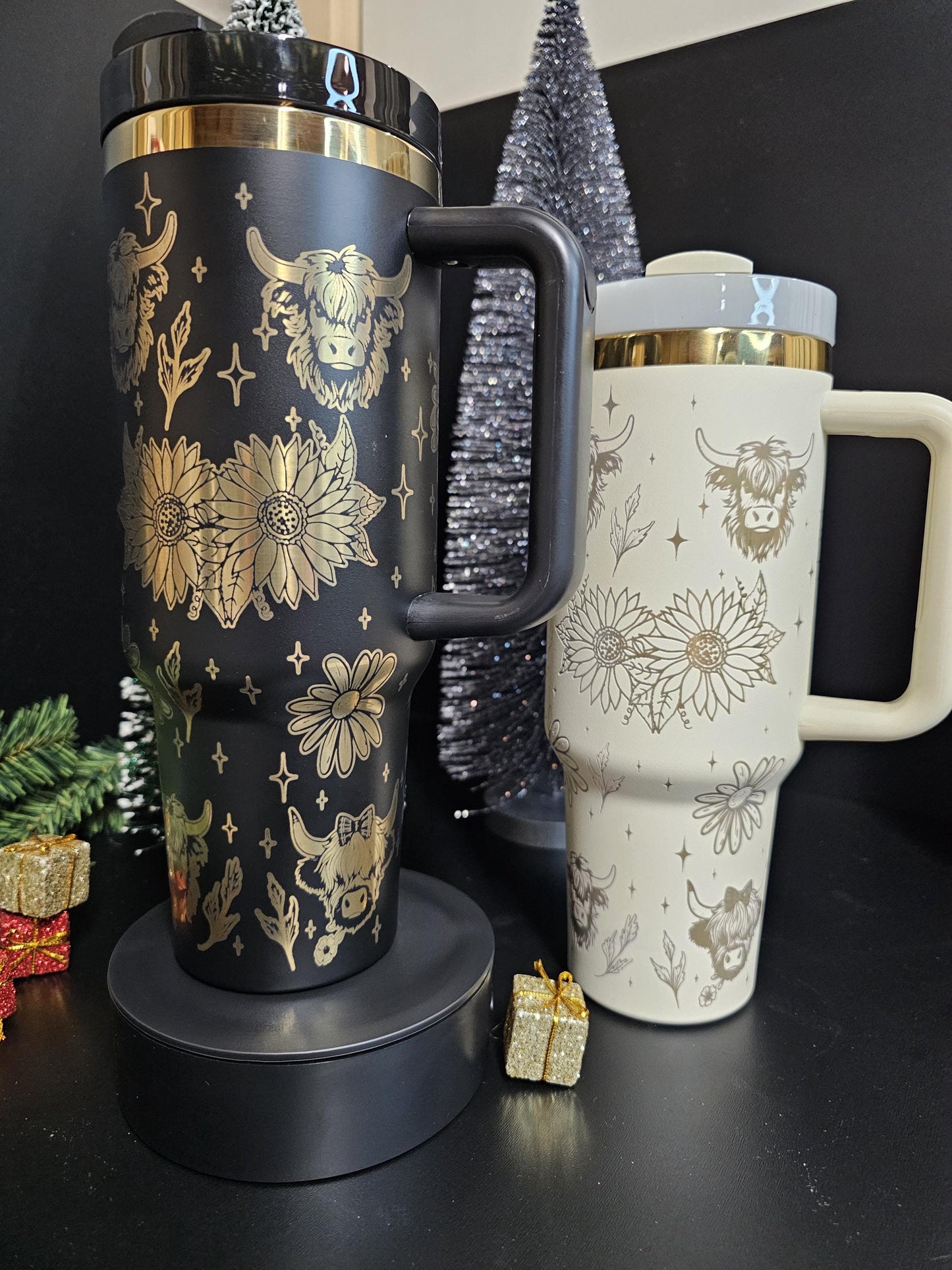 Highland cow Laser Engraved 40 oz Bottle | Cows and Sunflower Design | Elegant & Personalized Drinkware