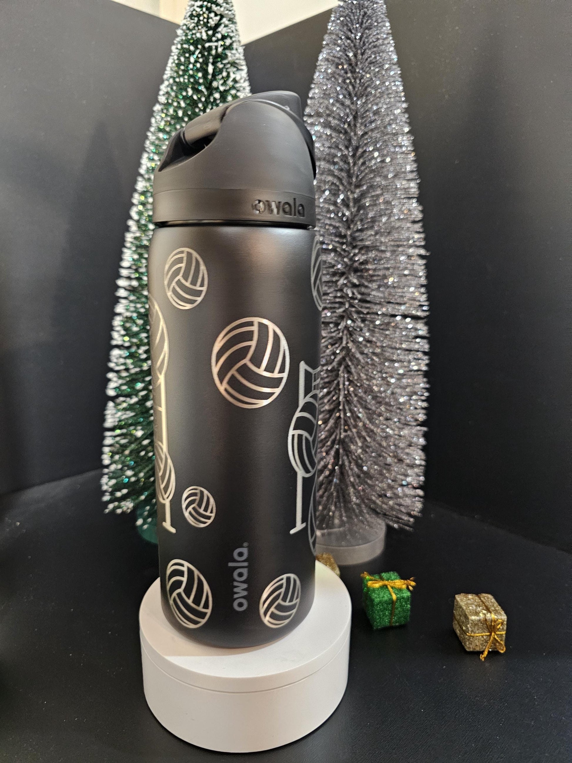 Owala Volleyball Theme Drink Bottle, 32, 24 and 16 ounce BPA-Free Bottle, Flip Cap, leak proof Water Bottle, Sports Enthusiast Gift