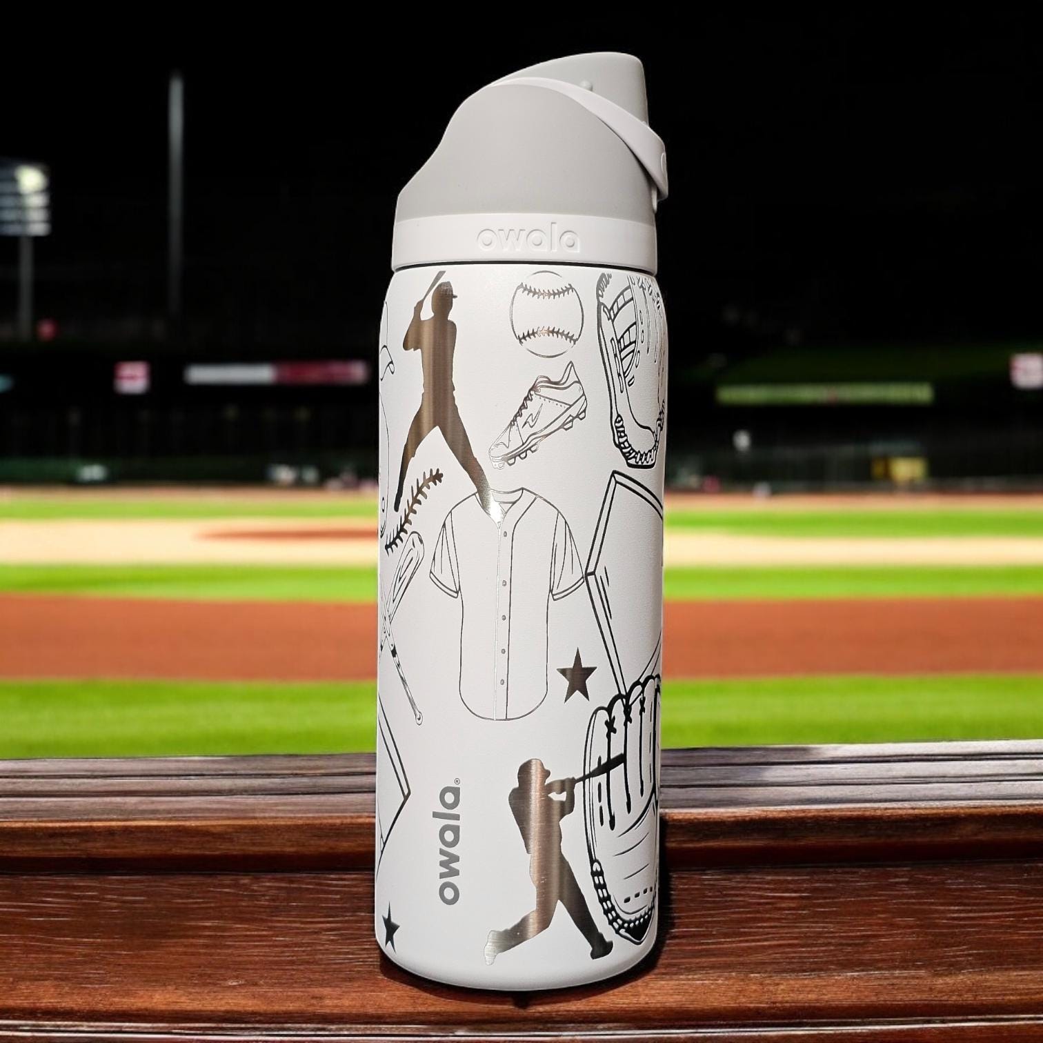 Owala Baseball Theme Drink Bottle, 32, 24 and 16 ounce BPA-Free Bottle, Flip Cap, leak proof Water Bottle, Sports Enthusiast Gift