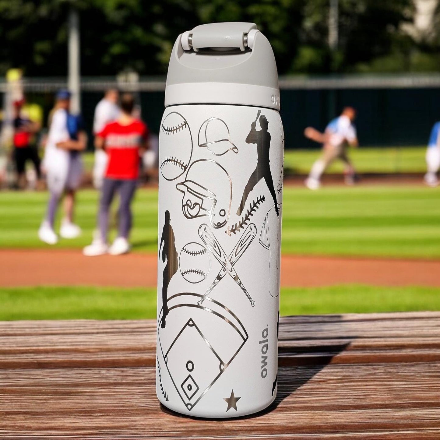 Owala Baseball Theme Drink Bottle, 32, 24 and 16 ounce BPA-Free Bottle, Flip Cap, leak proof Water Bottle, Sports Enthusiast Gift