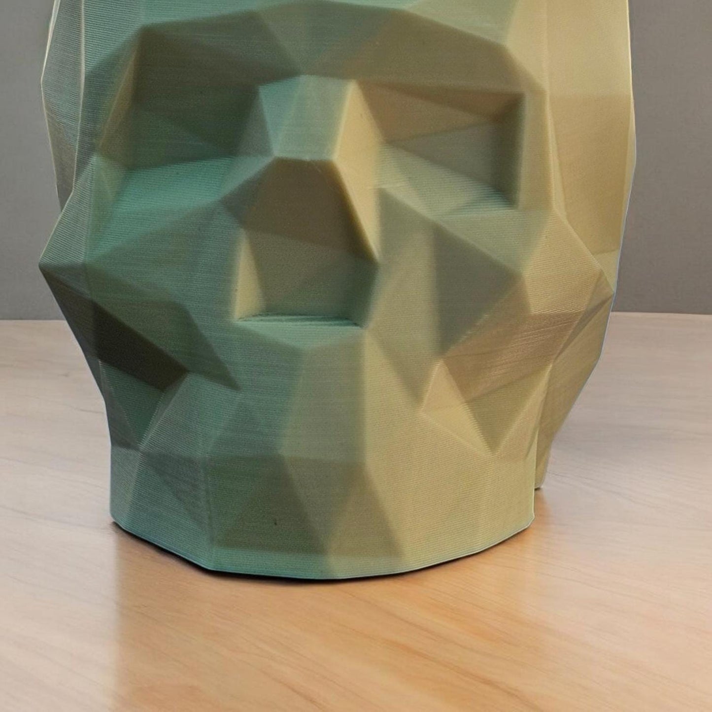 3D Printed Geometric Skull Planter: Gothic Home Decor