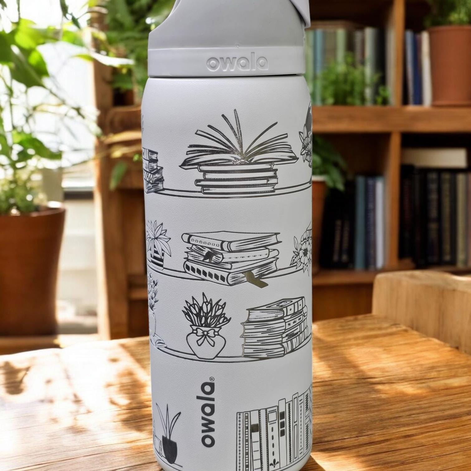 Books and plants Owala 32 oz Tumbler, Botanical Tumbler, Plant Lover Gift, book lover gift, books and plants