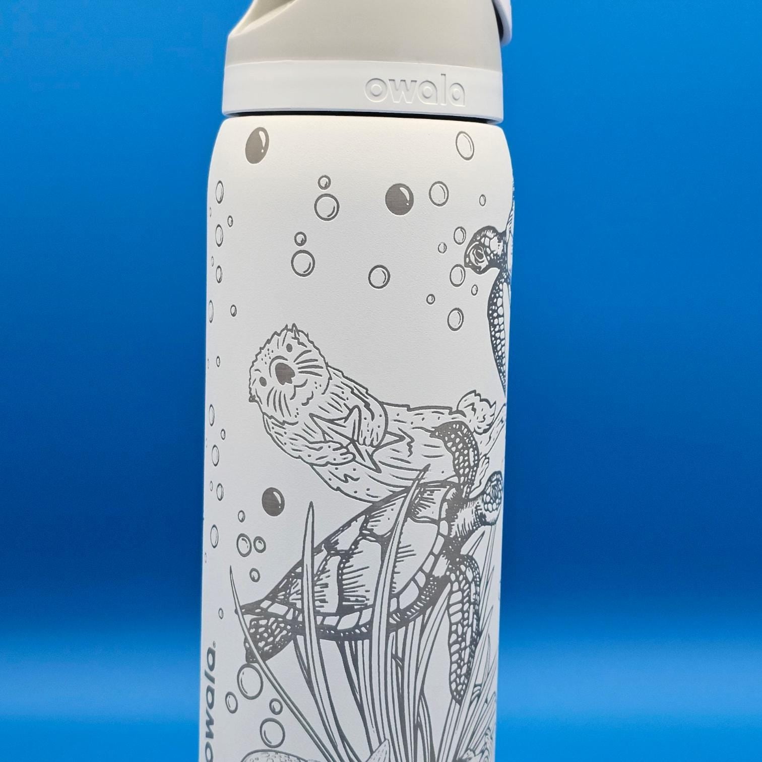 Owala Water Bottle with Turtles & Otters | Laser Engraved Ocean Animals | Custom Name | Eco Gift for Animal Lovers