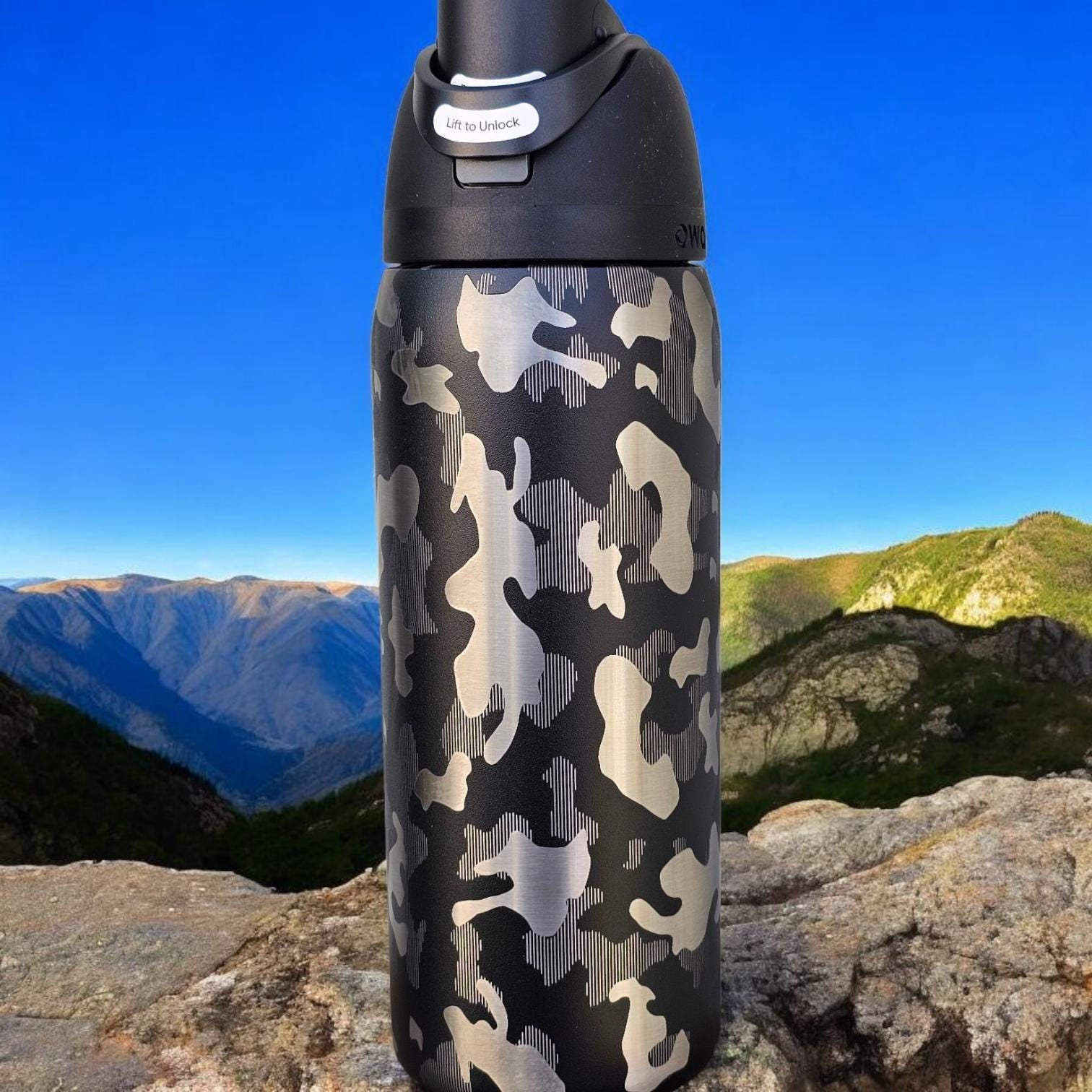 Camo Owala 20, 24 and 32 oz Bottle | | Miltary Owala Personalized Drinkware, Camouflage tumbler