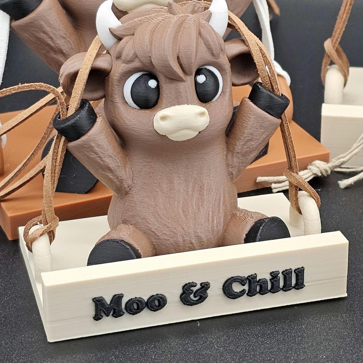 Highland Cow Swing with Custom Text | 3D Printed in various sizes and color | Personalized Gift for Cow Lovers