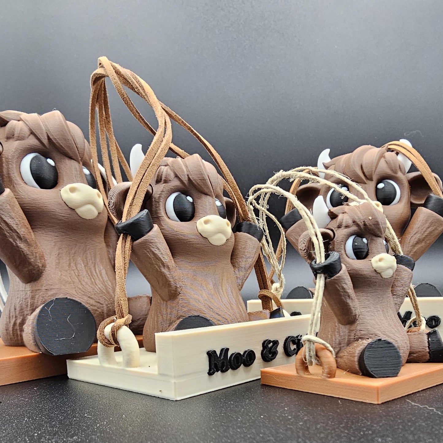 Highland Cow Swing with Custom Text | 3D Printed in various sizes and color | Personalized Gift for Cow Lovers