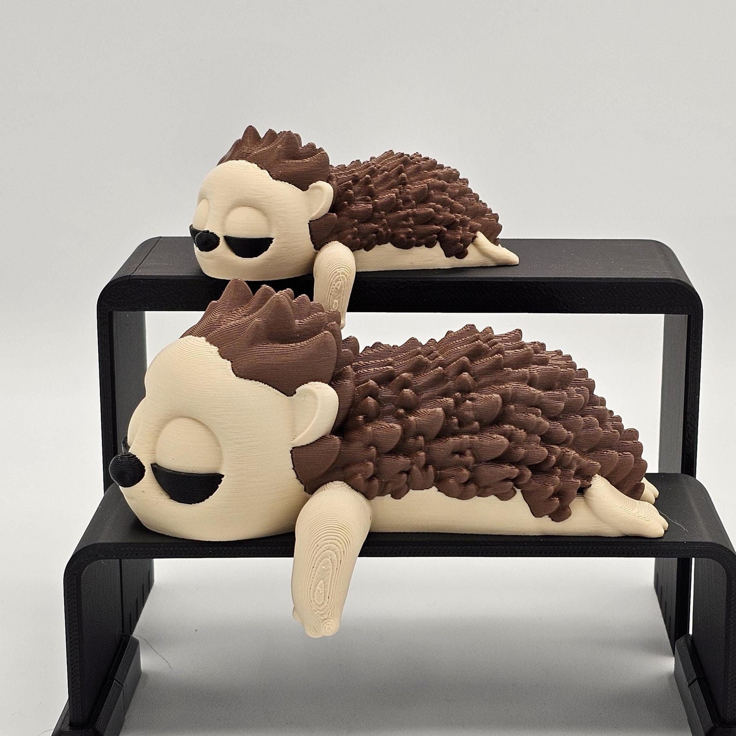 3D Printed Sleeping Hedgehog Shelf Sitter: Unique Desk Decor