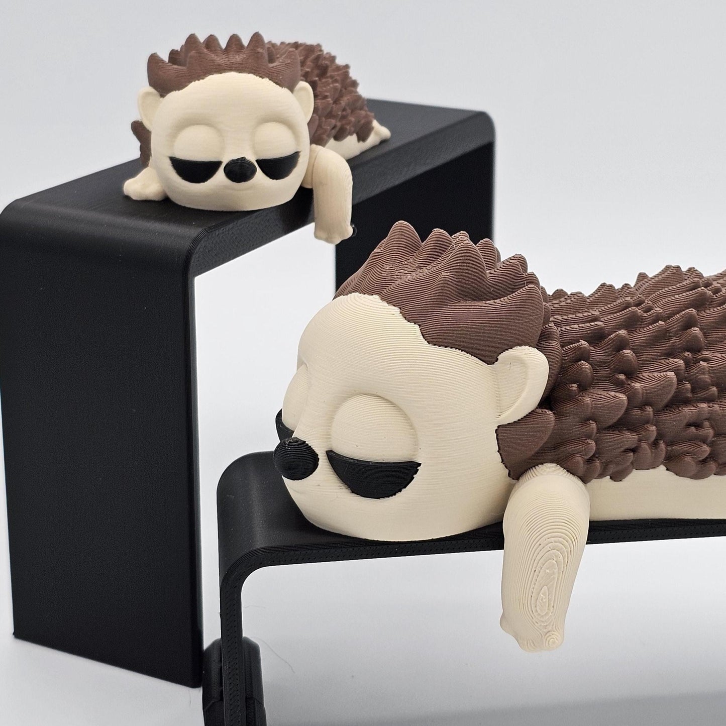 3D Printed Sleeping Hedgehog Shelf Sitter: Unique Desk Decor