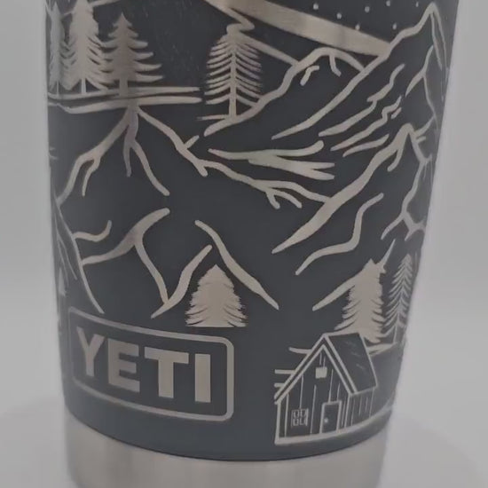 YETI Engraved Tumbler – Ski Scene Design | Personalized Winter Drinkware | Gift for Outdoor Lovers